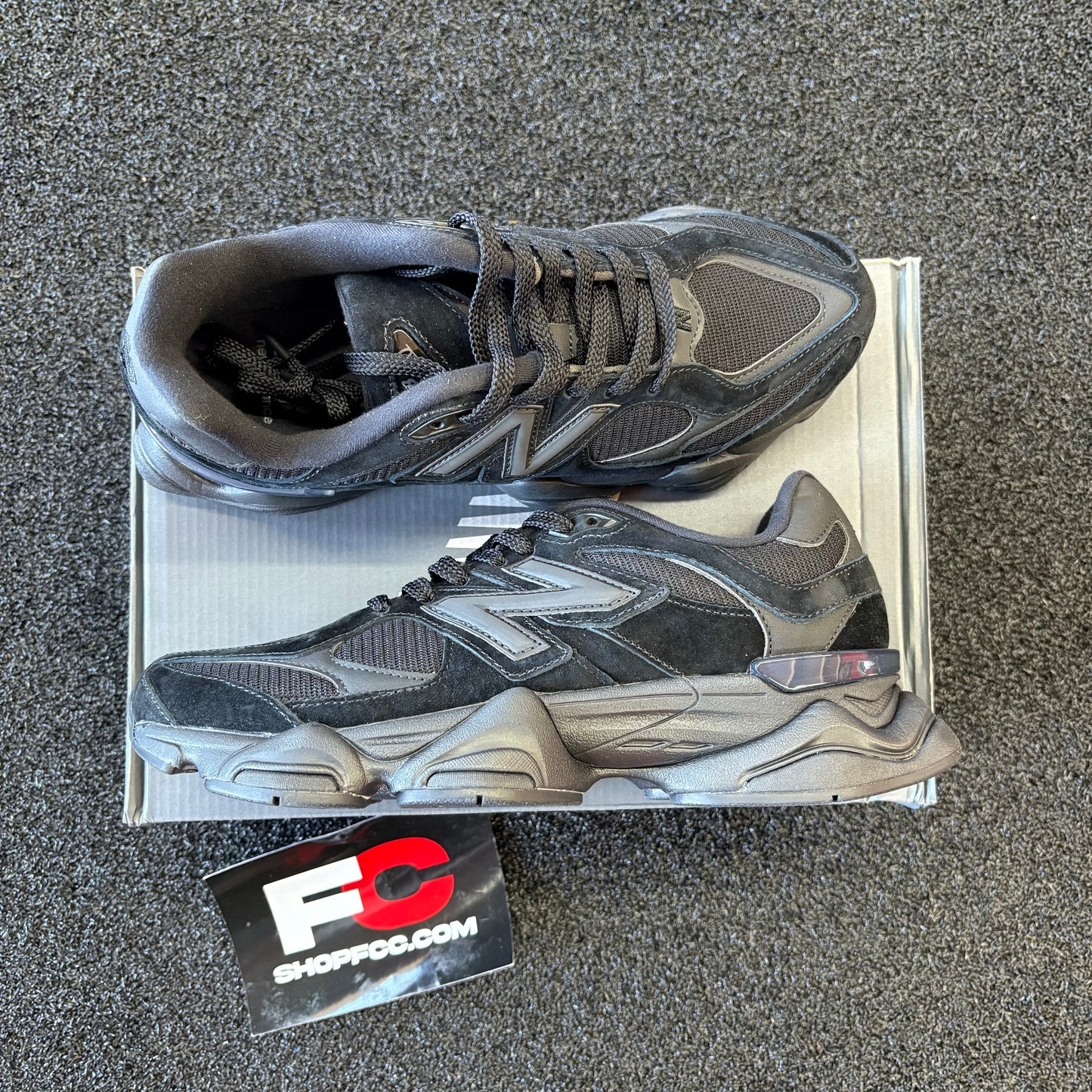 New Balance 9060 ‘Black Cat’
