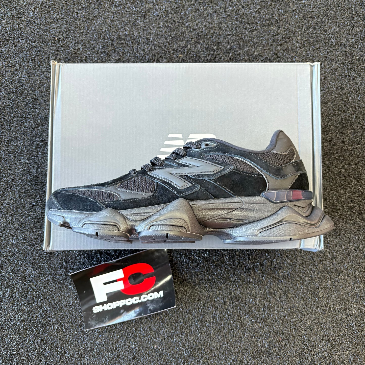 New Balance 9060 ‘Black Cat’