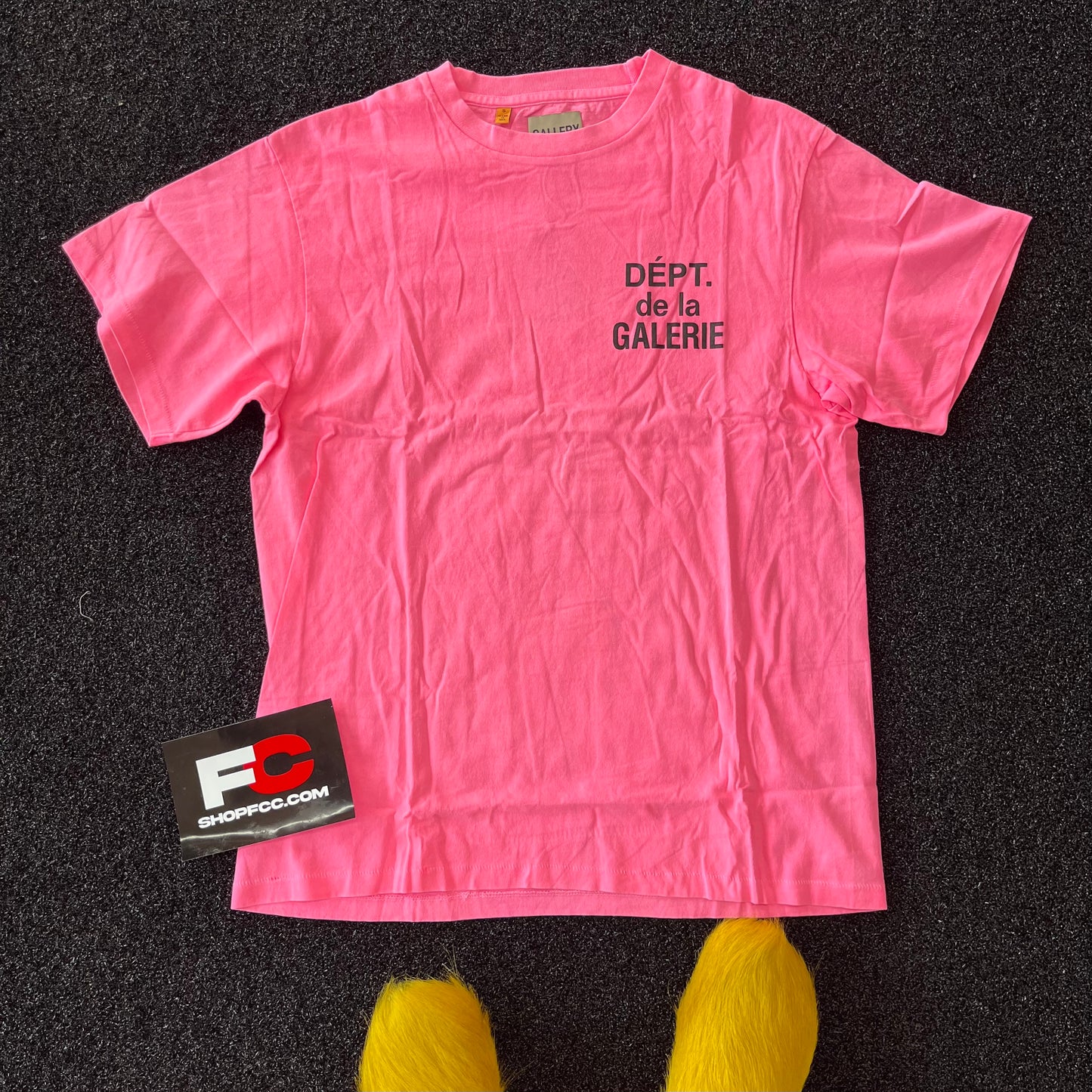 GALLERY DEPT NEON PINK TEE