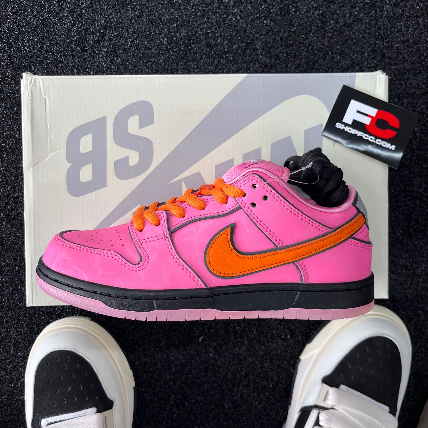 NIKE DUNK SB POWERPUFF BLOSSOM