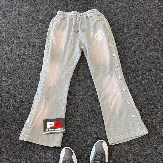 HELLSTAR FLARED GREY WAXED SWEATPANTS