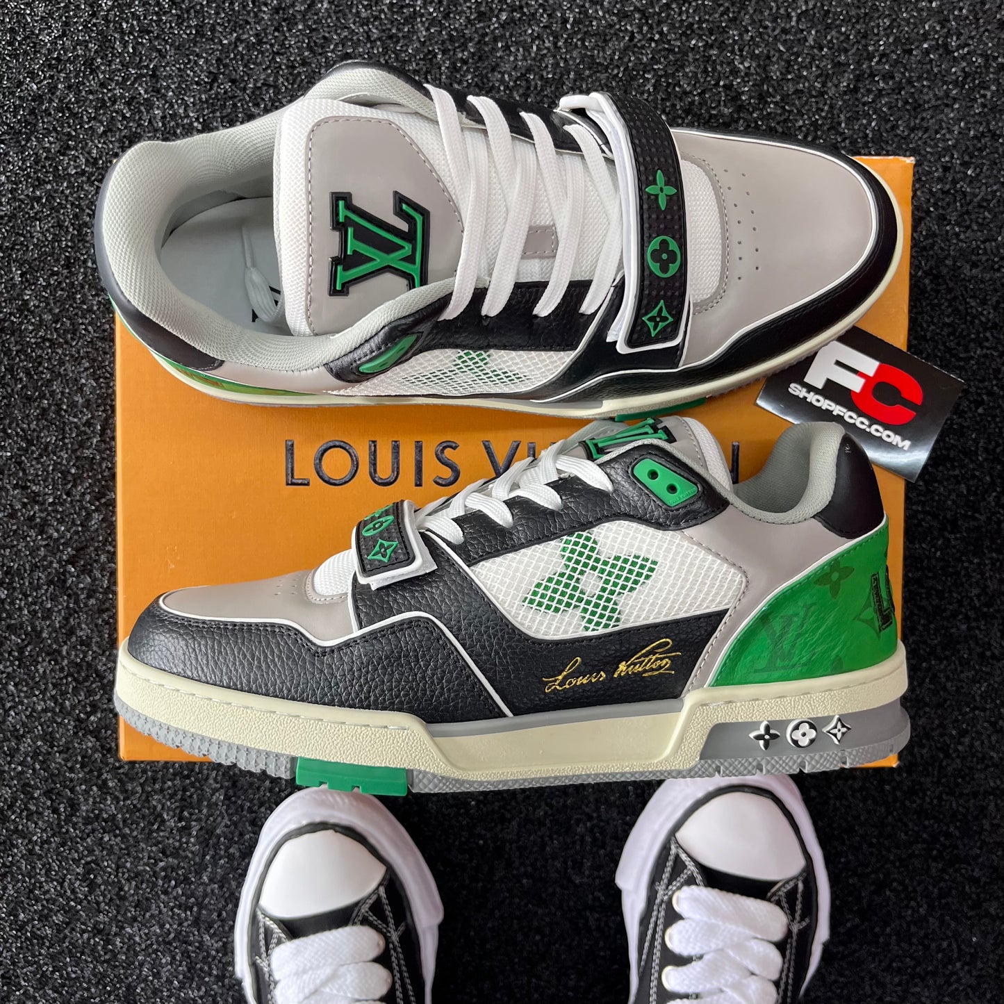 L/V SKATE TRAINER MONOGRAM STRAP GREEN