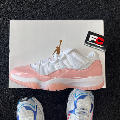 JORDAN 11 LOW LEGEND PINK