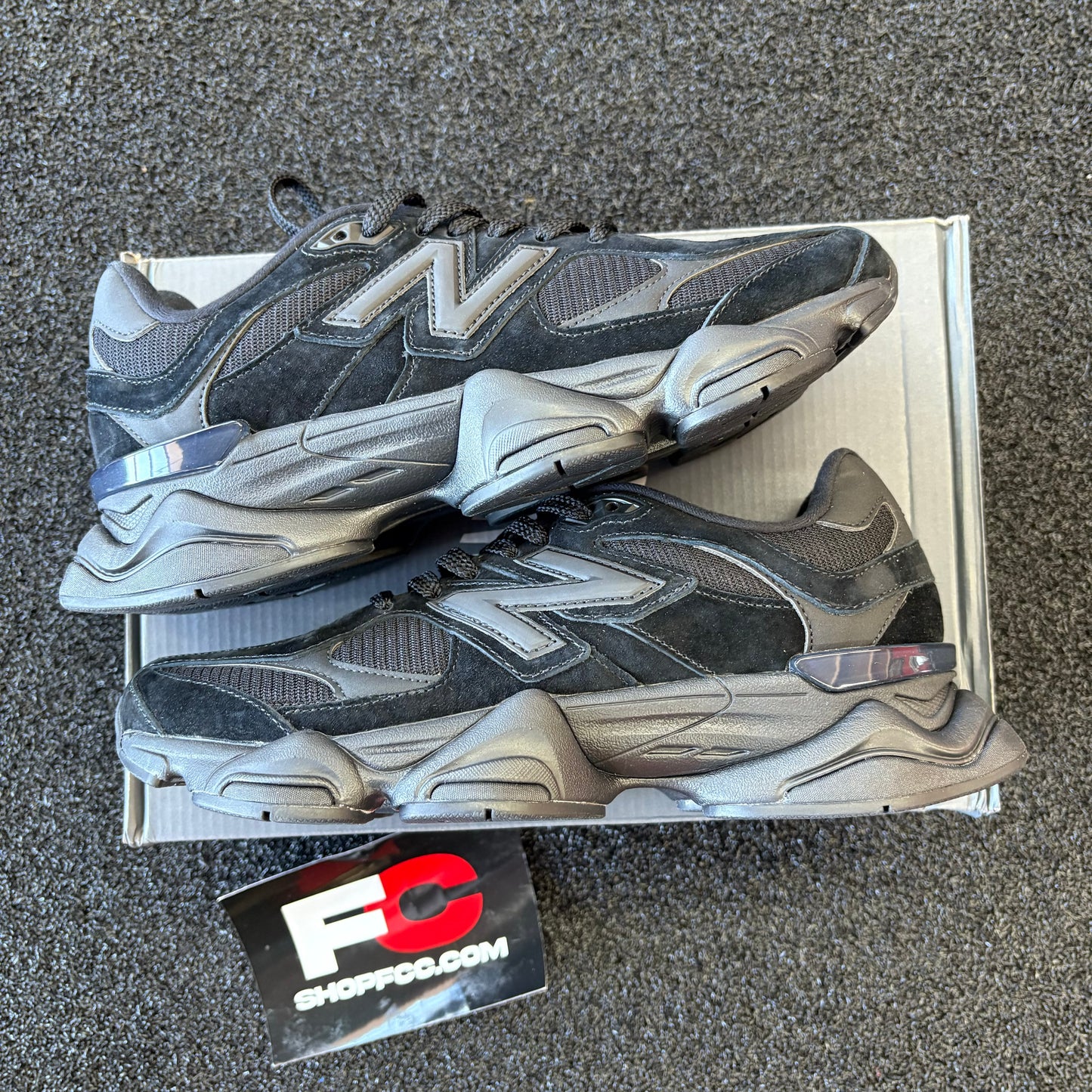 New Balance 9060 ‘Black Cat’