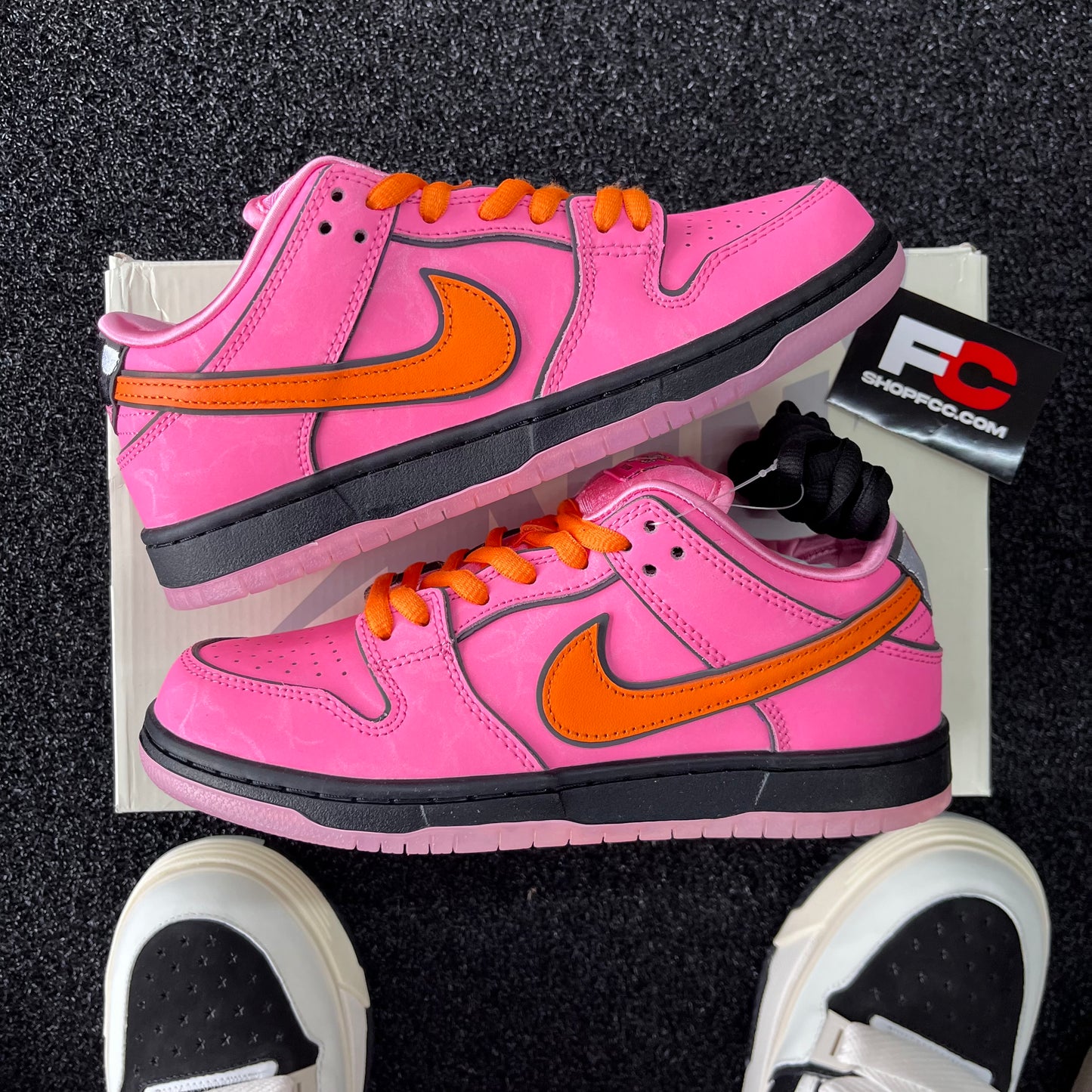 NIKE DUNK SB POWERPUFF BLOSSOM